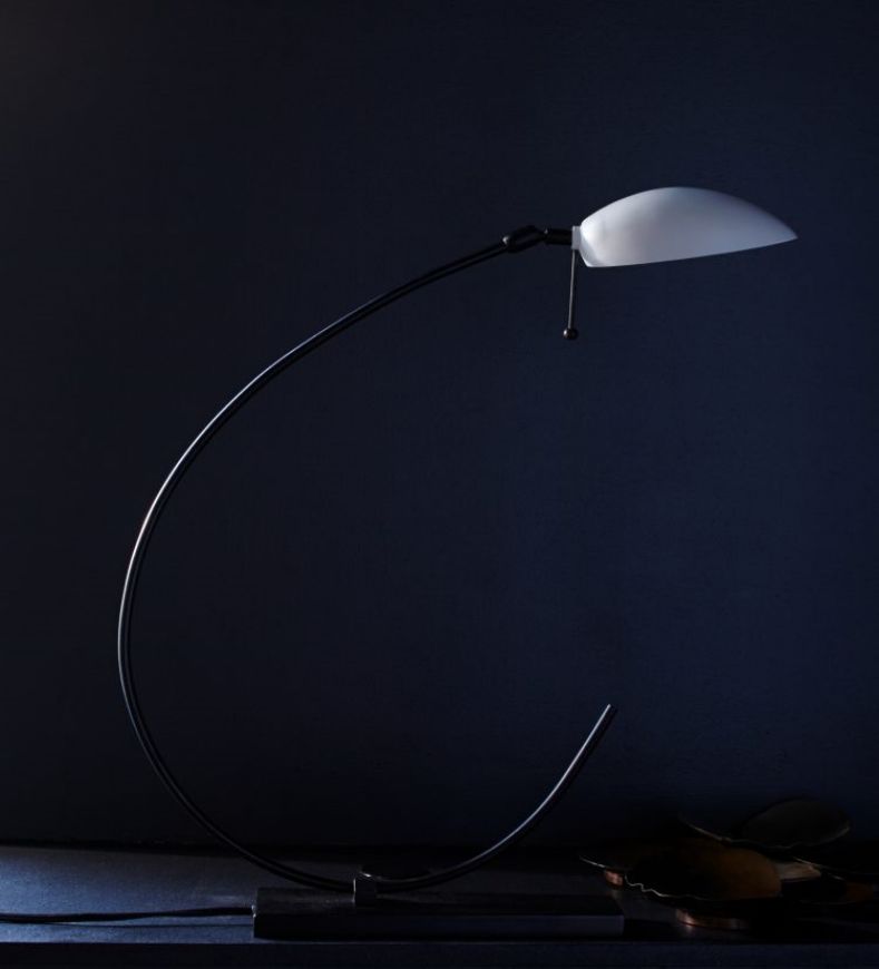 Picture of SCORPION TABLE LAMP